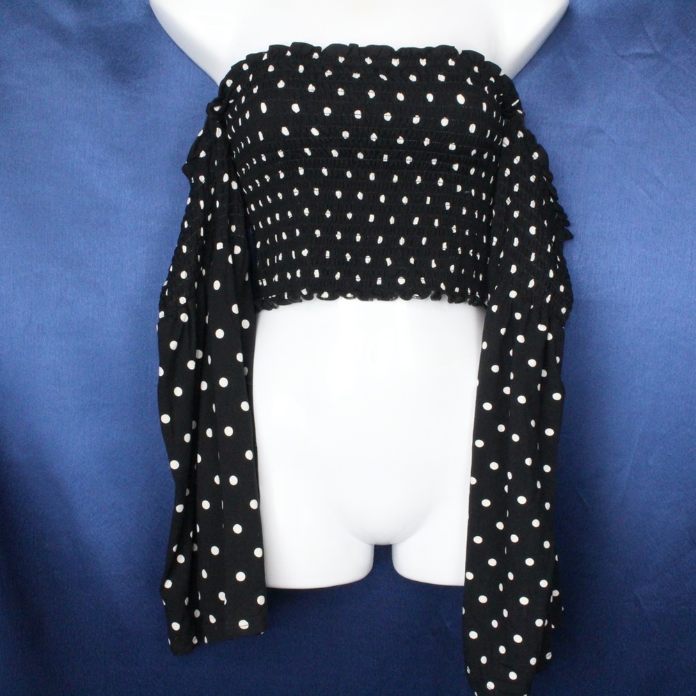 Off The Shoulders Polka Dot Top with Bell Sleeves - Picture 6 of 8